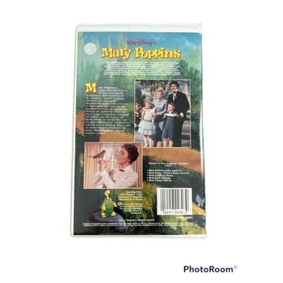 Vintage Walt Disney Mary Poppins VHS, circa 1988 - Picture 3 of 6